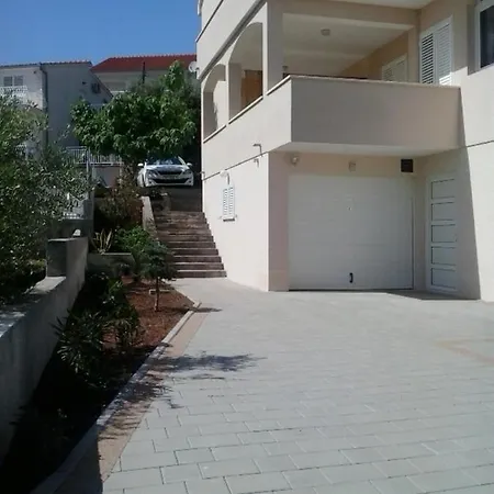 With A Parking Space Okrug Gornji, Ciovo - 13562 公寓 *