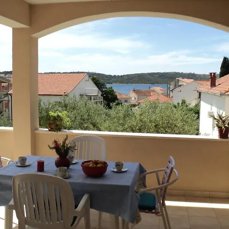 With A Parking Space Okrug Gornji, Ciovo - 13562 Apartment