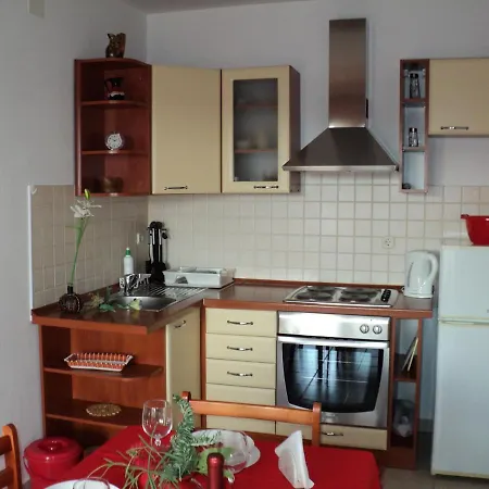 With A Parking Space Okrug Gornji, Ciovo - 13562 Apartment