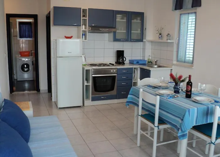 With A Parking Space Okrug Gornji, Ciovo - 13562